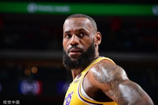 引人注目 引人注目